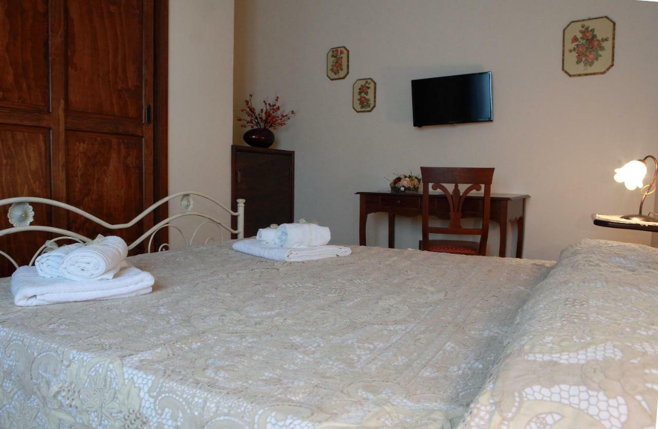 Donna Concetta Casa Vacanze Felline Kültér fotó